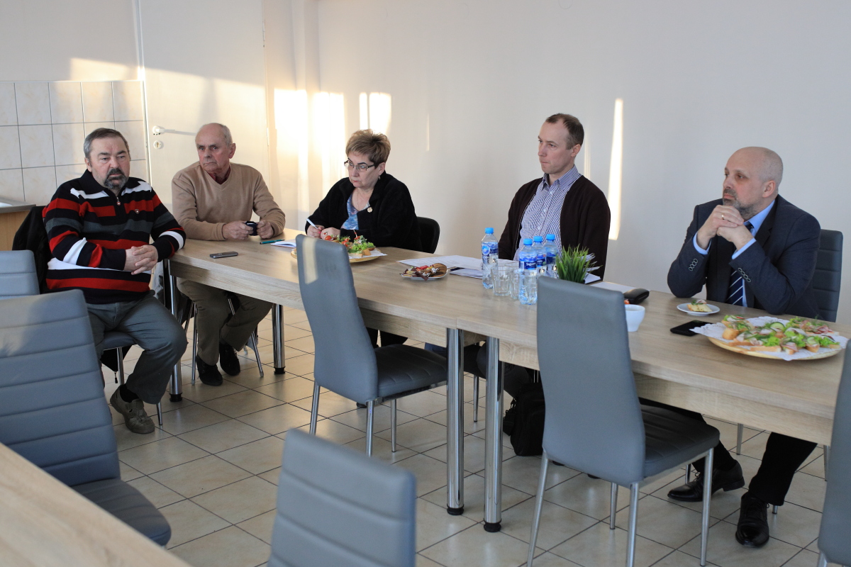 na zdjęciu uczestnicy spotkania